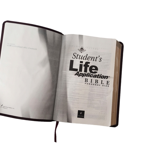 Students Life Application Bible Personal Size New Living Translation Red Leather - Picture 13 of 15